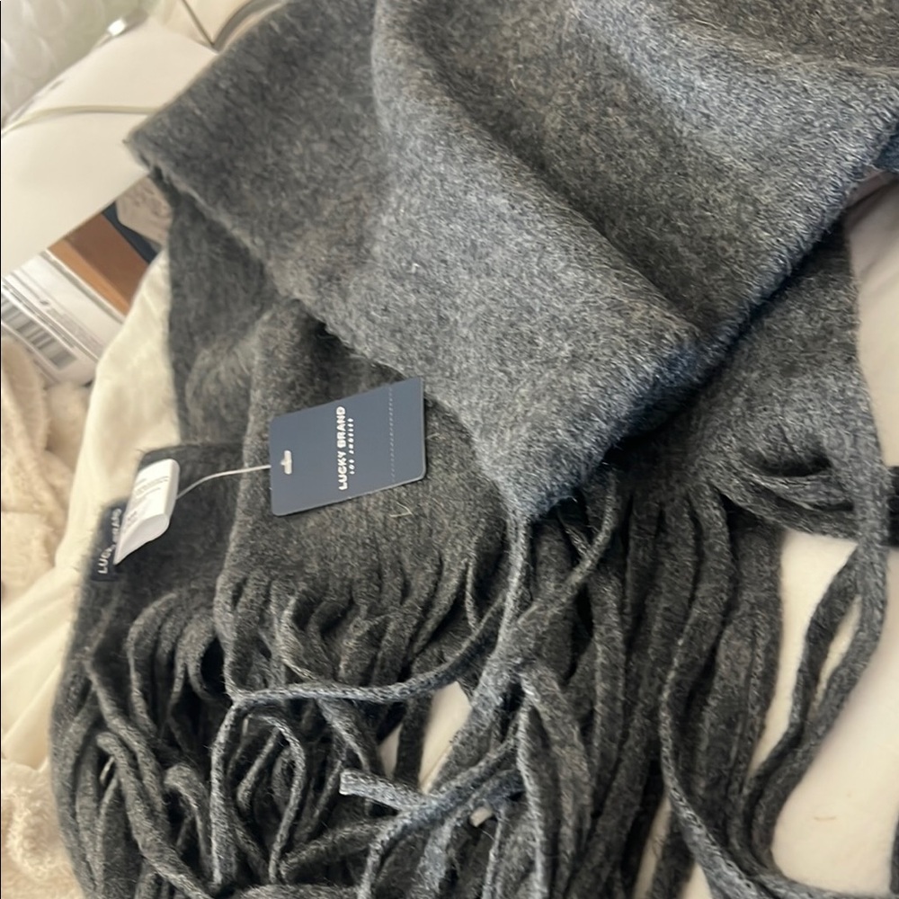 Lucky Brand Gray Scarf with Fringe
